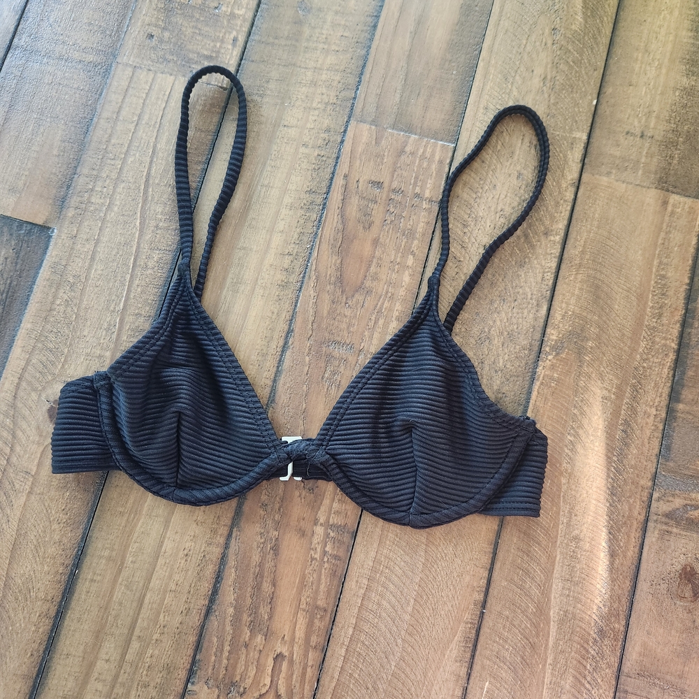 Black Ribbed Bikini Top XXS
